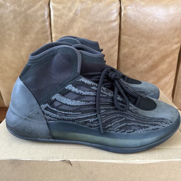 Size 10 - adidas Yeezy QNTM Onyx Basketball Shoe